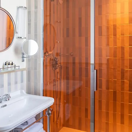 Maison La Boheme Montmartre - Studios & Apartments Paris Exterior photo